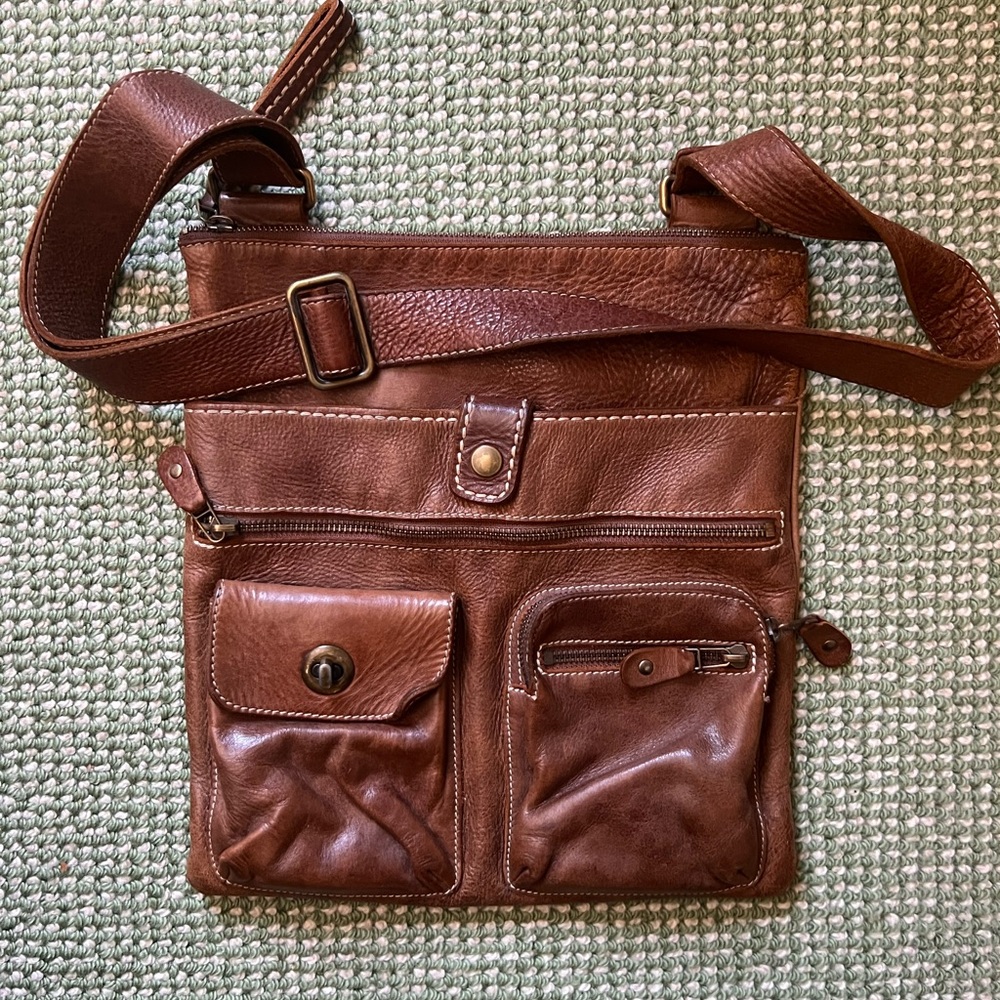Roots Villager Crossbody Bag, Brown Leather Gem